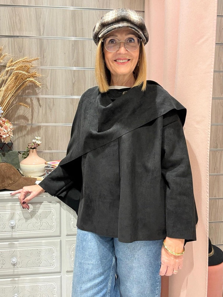 Chaqueta Efecto Capa Negra