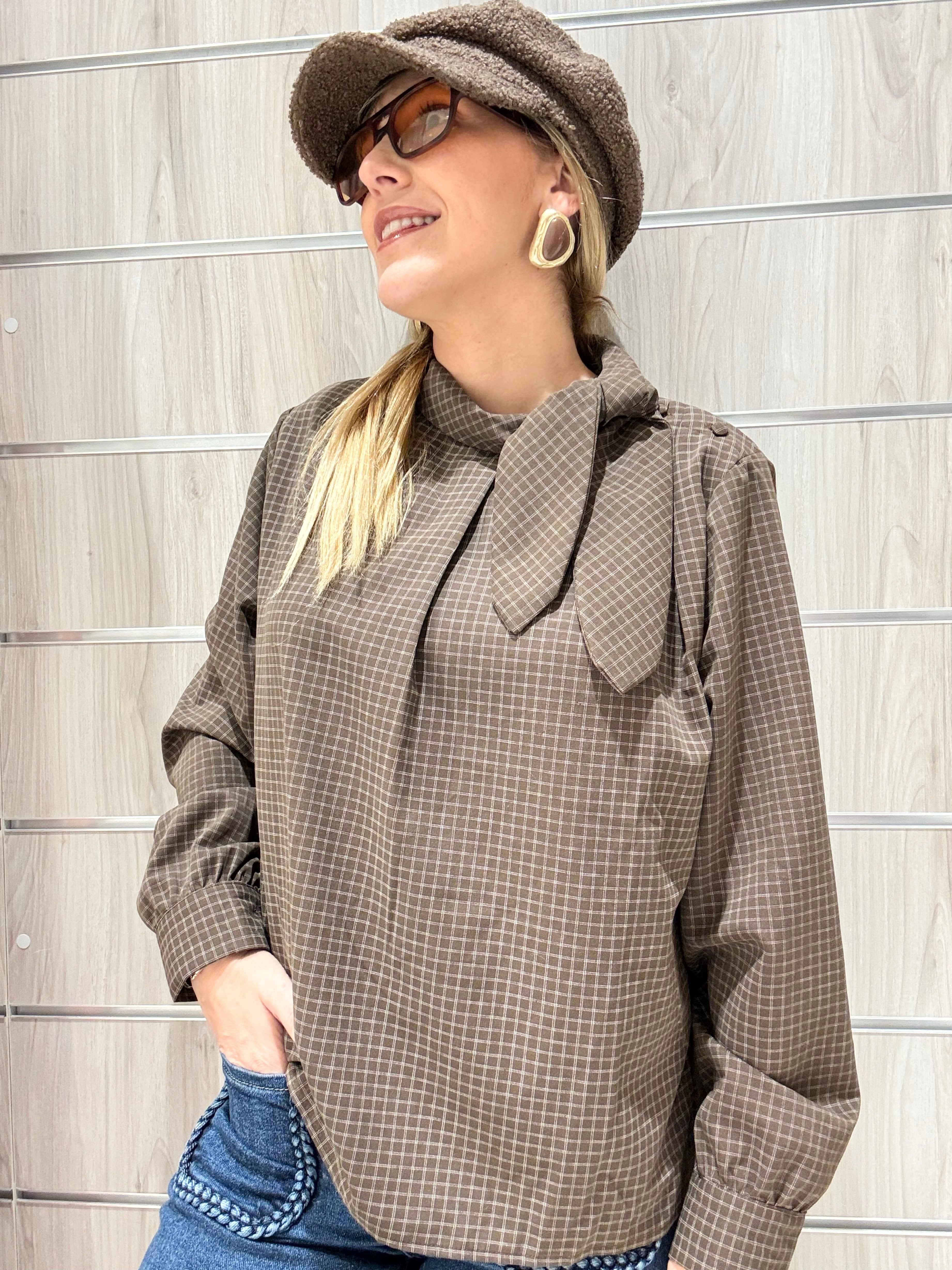 Blusa Patricia Marrón