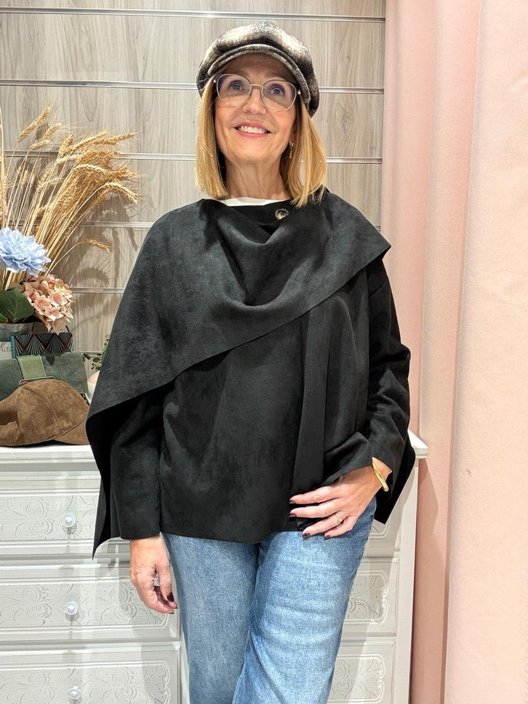 Chaqueta Efecto Capa Negra