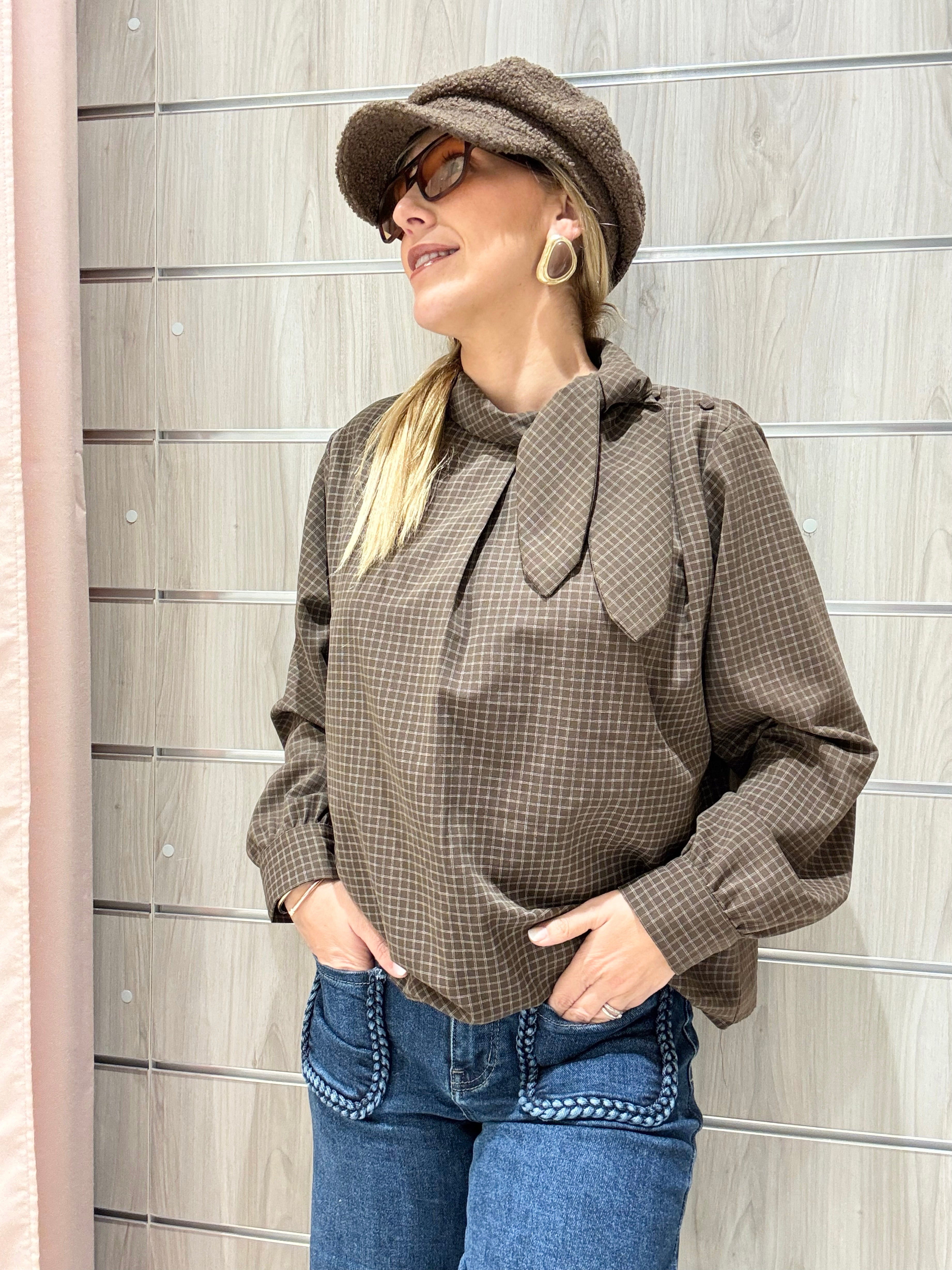 Blusa Patricia Marrón