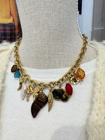 Collar Alas – Acero, Acrílico y Cristal