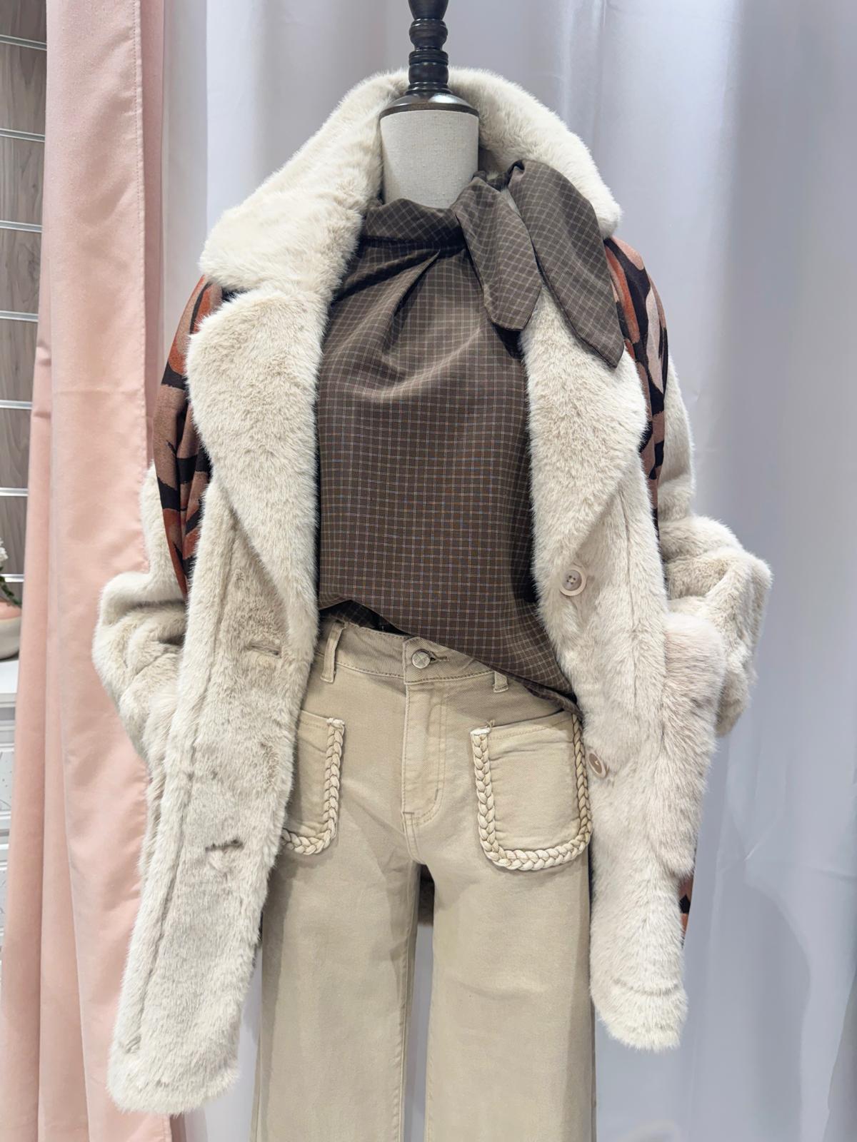 Vaquero Esther Arena