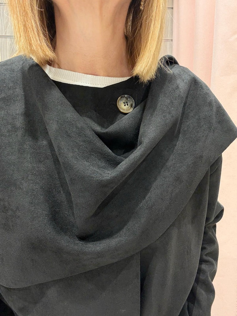 Chaqueta Efecto Capa Negra