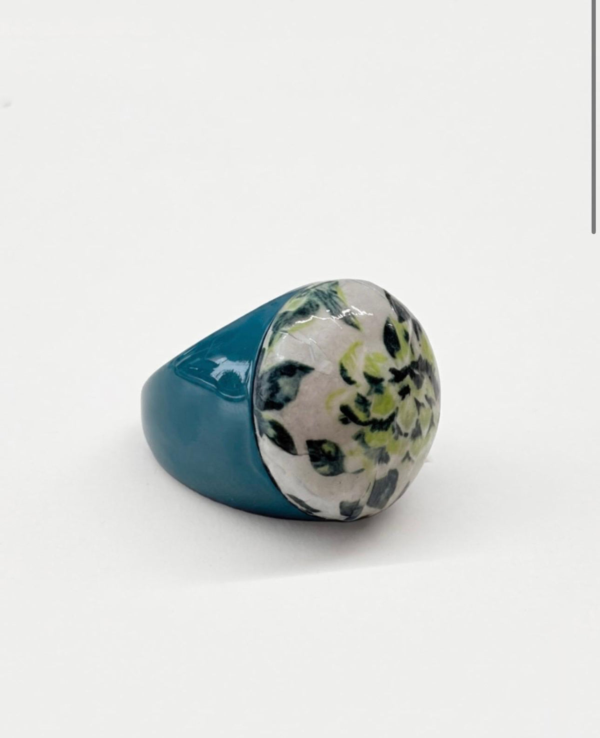Anillo de madera y resina floral print XISE – Le Munir
